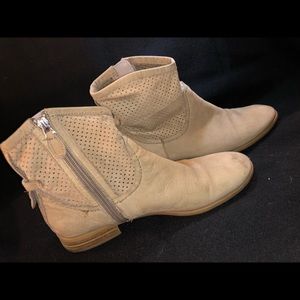 Franco Sarto mimosa tan ankle boot size 6.5 M